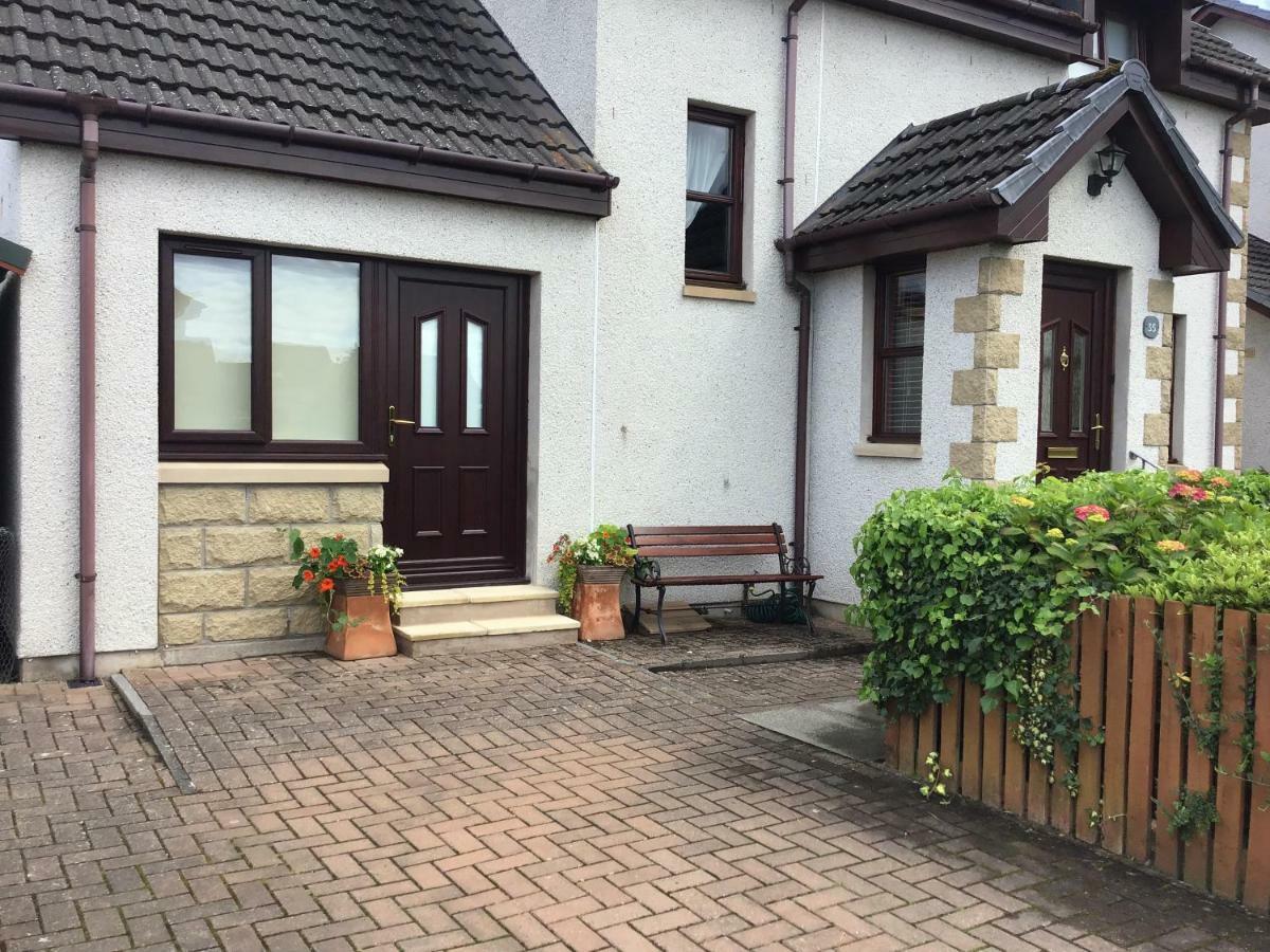 Exclusive double room, en-suite wet room Private entrance Forres Extérieur photo